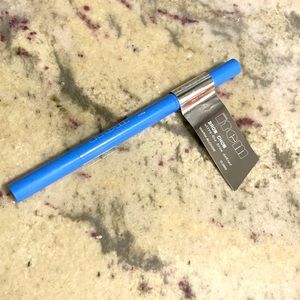 Addison Rae’s Item Brow Chow - Eyebrow Definer